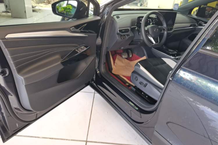 Used Volkswagen ID.4 CROZZ 2024 Pure Edition Limited Edition Driver Seat