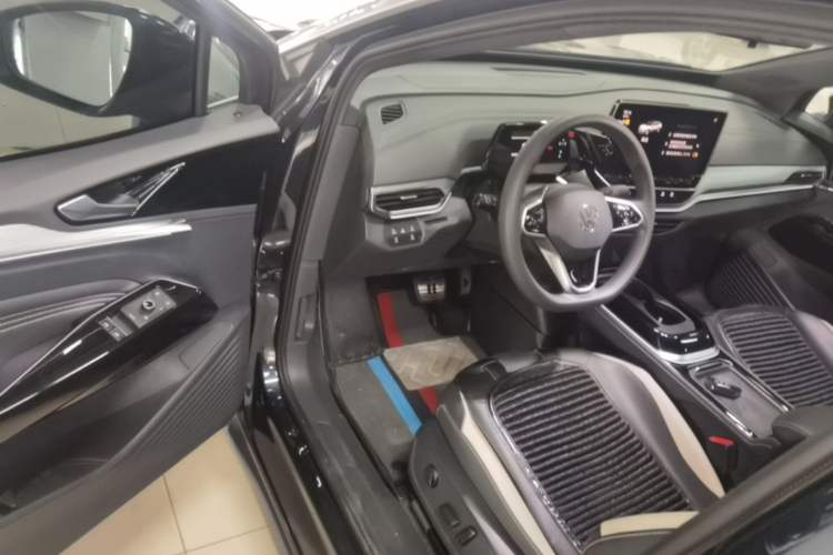 Used Volkswagen ID.4 CROZZ 2024 Pure Edition Limited Edition Driver Seat