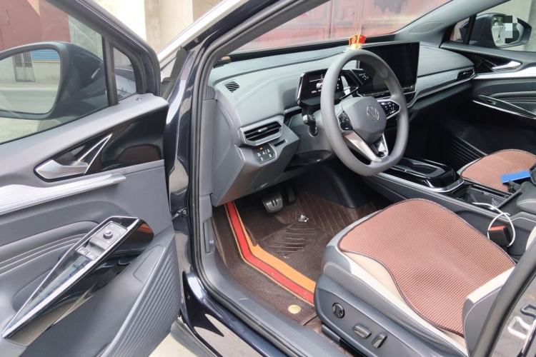 Used Volkswagen ID.4 CROZZ 2024 Pure Edition Limited Edition Driver Seat