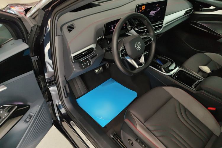 Used Volkswagen ID.4 CROZZ 2024 PRIME Driver Seat