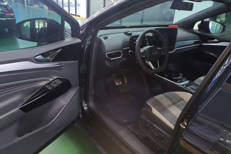 Used Volkswagen ID.4 CROZZ 2024 Pure Edition Limited Edition Driver Seat