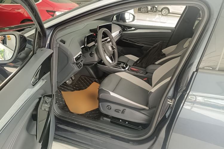 Used Volkswagen ID.4 CROZZ 2024 Pure Edition Limited Edition Driver Seat