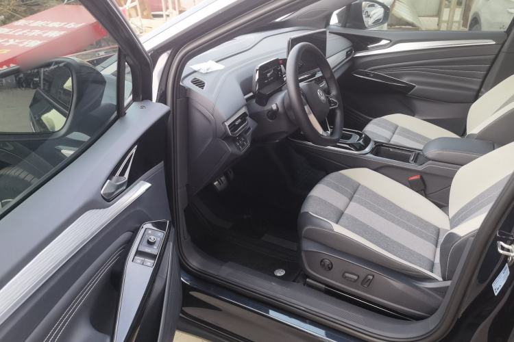 Used Volkswagen ID.4 CROZZ 2024 Pure Edition Limited Edition Driver Seat