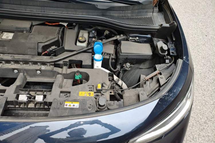 Used Volkswagen ID.4 CROZZ 2024 Pure Edition Limited Edition Engine Bay Left