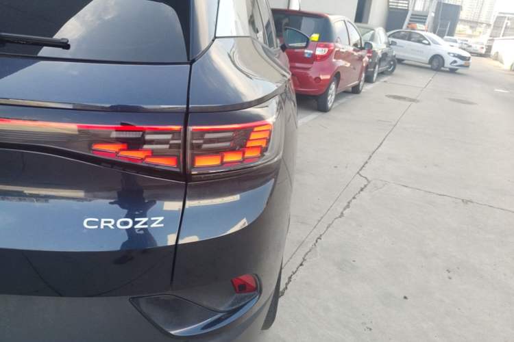 Used Volkswagen ID.4 CROZZ 2024 Revised Version PURE+ Exterior 3