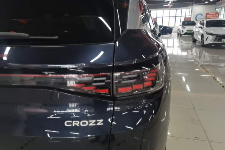 Used Volkswagen ID.4 CROZZ 2024 Pure Edition Limited Edition Exterior 3