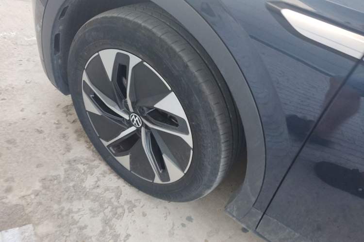 Used Volkswagen ID.4 CROZZ 2024 Revised Version PURE+ Exterior 4