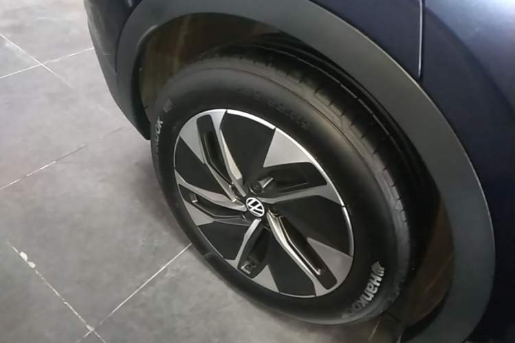 Used Volkswagen ID.4 CROZZ 2024 Pure Edition Limited Edition Exterior 5