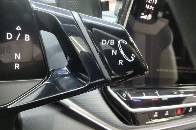 Used Volkswagen ID.4 CROZZ 2024 Pure Edition Limited Edition Gear Lever