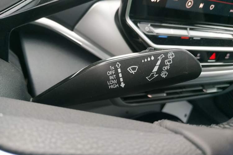 Used Volkswagen ID.4 CROZZ 2024 Facelifted PRIME Gear Lever