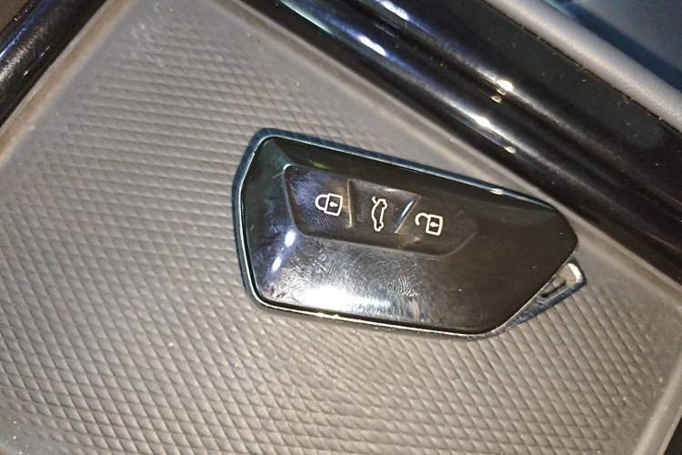 Used Volkswagen ID.4 CROZZ 2024 PRO Model Interior 1