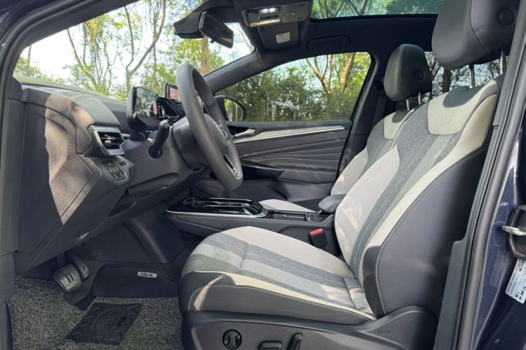 Used Volkswagen ID.4 CROZZ 2024 Pure Edition Limited Edition Interior 1