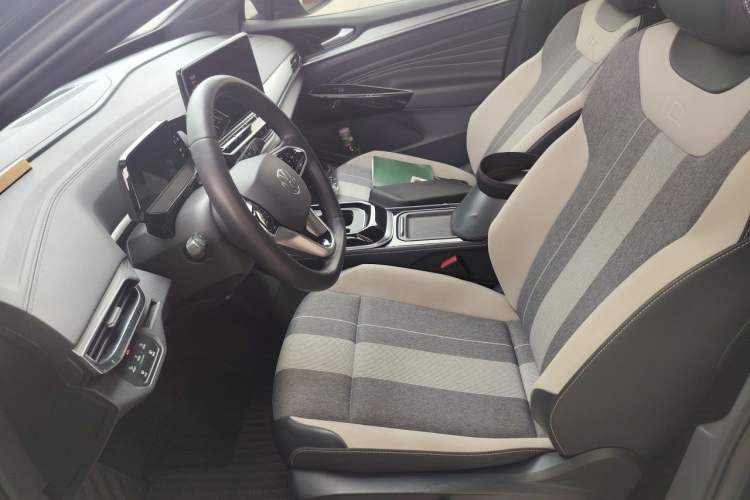 Used Volkswagen ID.4 CROZZ 2024 Pure Edition Limited Edition Left Front Seat