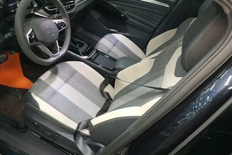 Used Volkswagen ID.4 CROZZ 2024 Pure Edition Limited Edition Left Front Seat