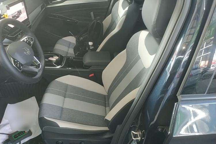 Used Volkswagen ID.4 CROZZ 2024 Pure Edition Limited Edition Left Front Seat