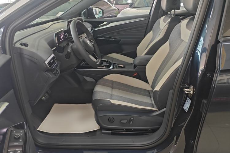 Used Volkswagen ID.4 CROZZ 2024 Pure Edition Limited Edition Left Front Seat