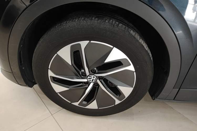 Used Volkswagen ID.4 CROZZ 2024 Pure Edition Limited Edition Left Front Wheel Hub
