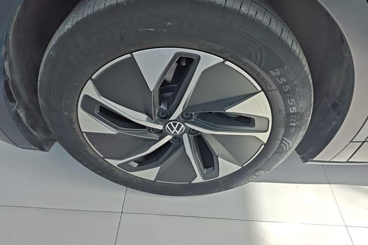 Used Volkswagen ID.4 CROZZ 2024 Pure Edition Limited Edition Left Front Wheel Hub