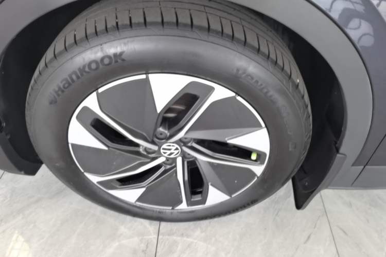 Used Volkswagen ID.4 CROZZ 2024 Pure Edition Limited Edition Left Front Wheel Hub
