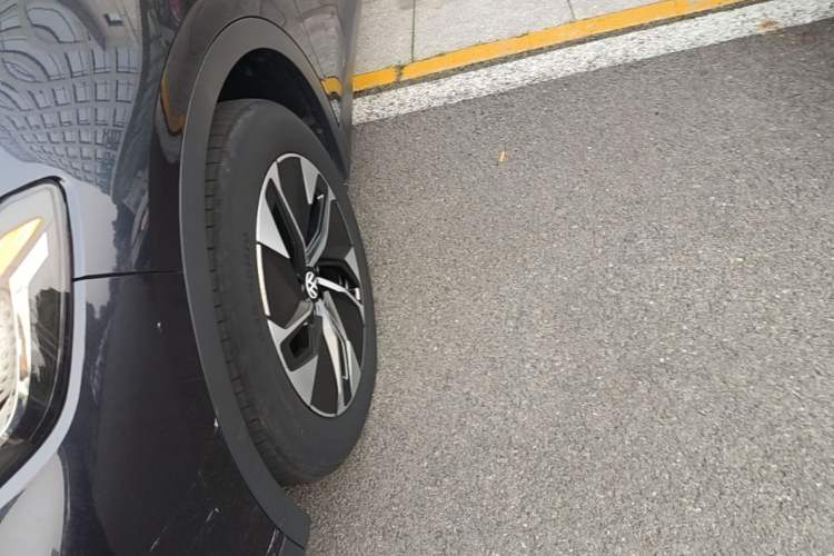 Used Volkswagen ID.4 CROZZ 2024 Pure Edition Limited Edition Left Front Wheel Hub