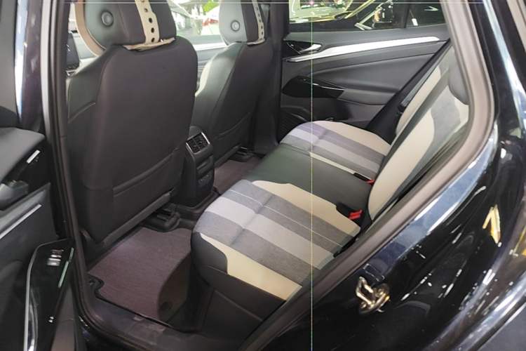 Used Volkswagen ID.4 CROZZ 2024 Pure Edition Limited Edition Left Rear Seat