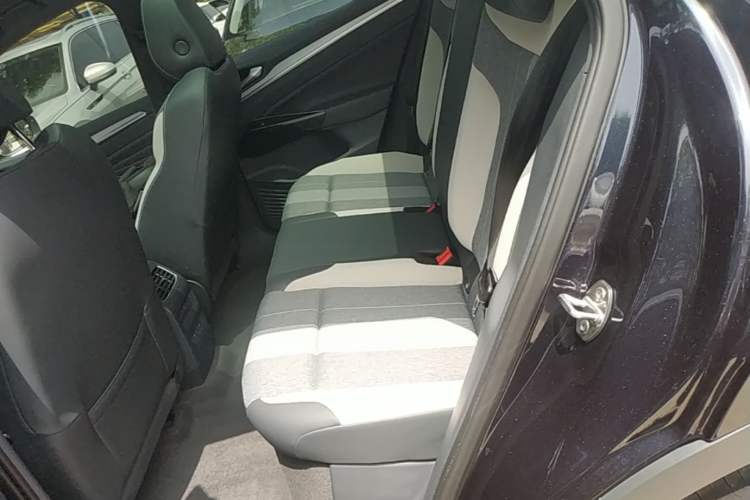 Used Volkswagen ID.4 CROZZ 2024 Pure Edition Limited Edition Left Rear Seat
