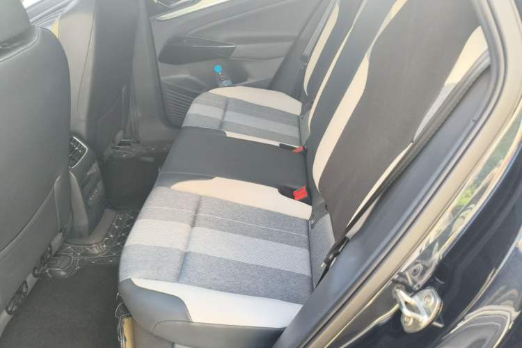 Used Volkswagen ID.4 CROZZ 2024 Revised Version PURE+ Left Rear Seat