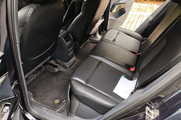 Used Volkswagen ID.4 CROZZ 2024 Pure Edition Limited Edition Left Rear Seat