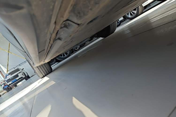Used Volkswagen ID.4 CROZZ 2024 Pure Edition Limited Edition Left Side Sill