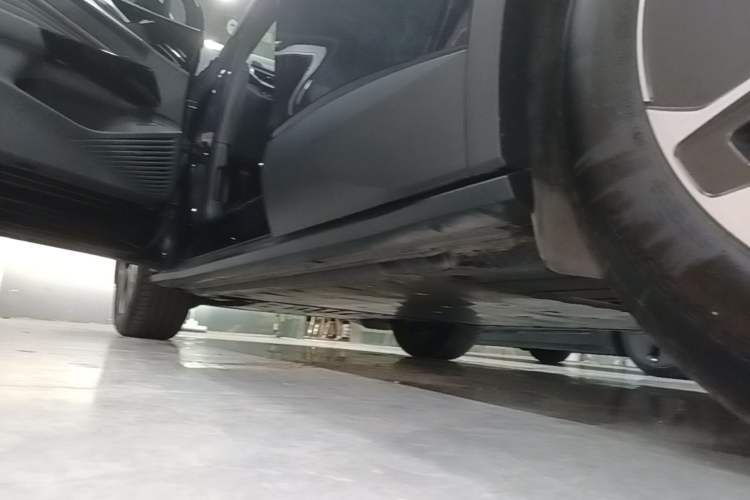 Used Volkswagen ID.4 CROZZ 2024 Pure Edition Limited Edition Left Side Sill