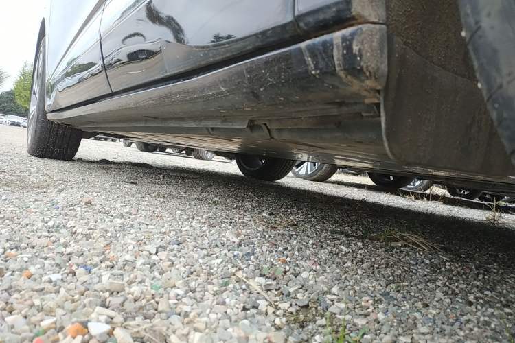 Used Volkswagen ID.4 CROZZ 2024 Facelifted PRIME Left Side Sill
