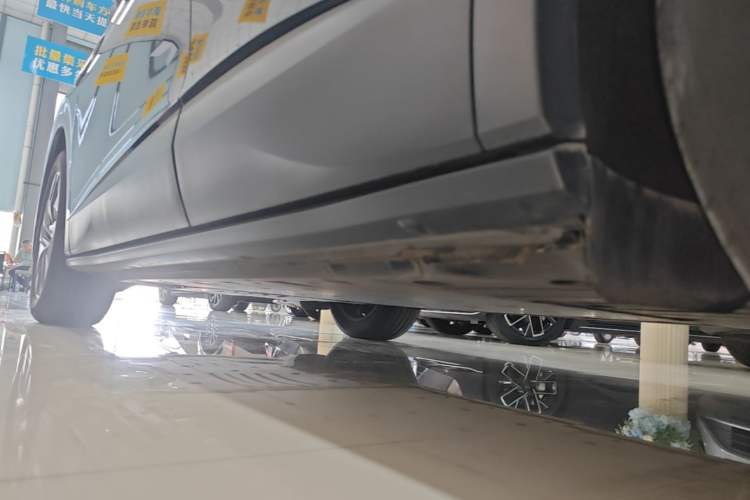 Used Volkswagen ID.4 CROZZ 2024 Pure Edition Limited Edition Left Side Sill