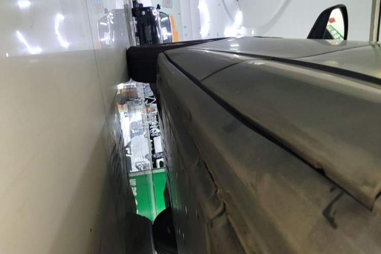 Used Volkswagen ID.4 CROZZ 2024 PURE+ model Left Side Sill