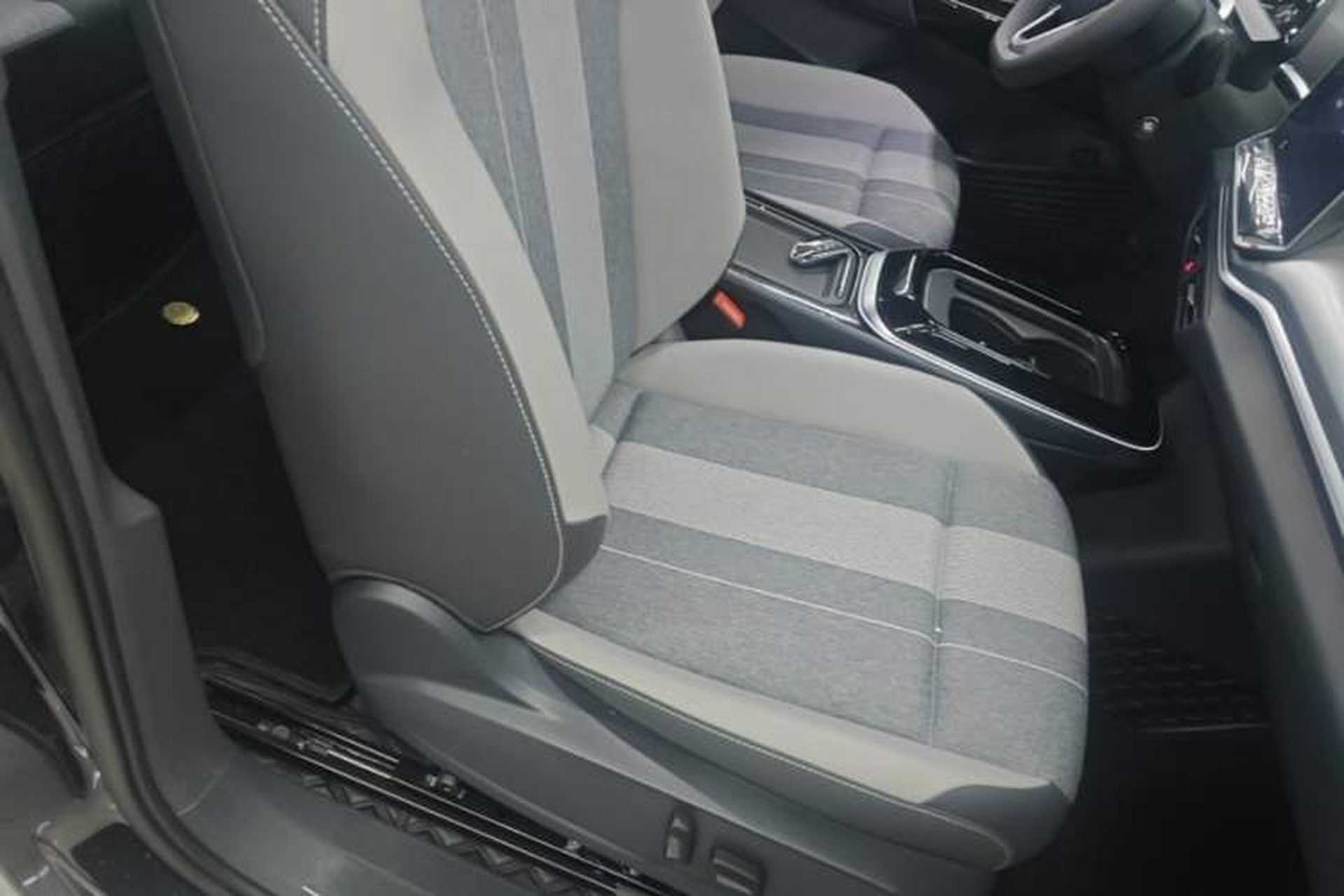 Used Volkswagen ID.4 CROZZ 2024 Pure Edition Limited Edition Right Front Seat