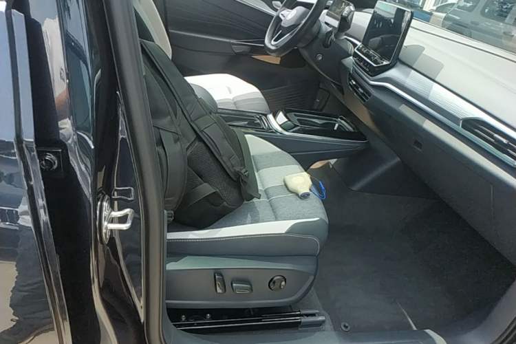 Used Volkswagen ID.4 CROZZ 2024 Pure Edition Limited Edition Right Front Seat