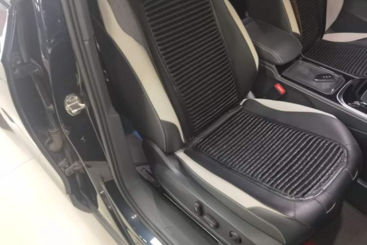 Used Volkswagen ID.4 CROZZ 2024 Pure Edition Limited Edition Right Front Seat