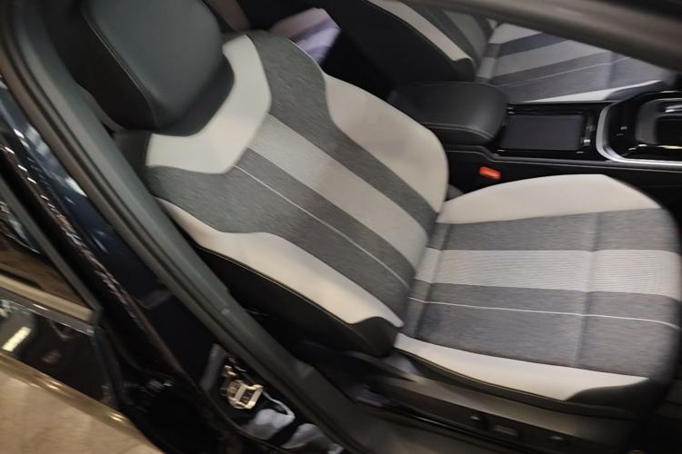 Used Volkswagen ID.4 CROZZ 2024 Pure Edition Limited Edition Right Front Seat