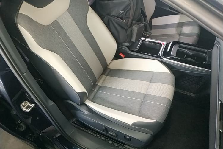 Used Volkswagen ID.4 CROZZ 2024 Pure Edition Limited Edition Right Front Seat