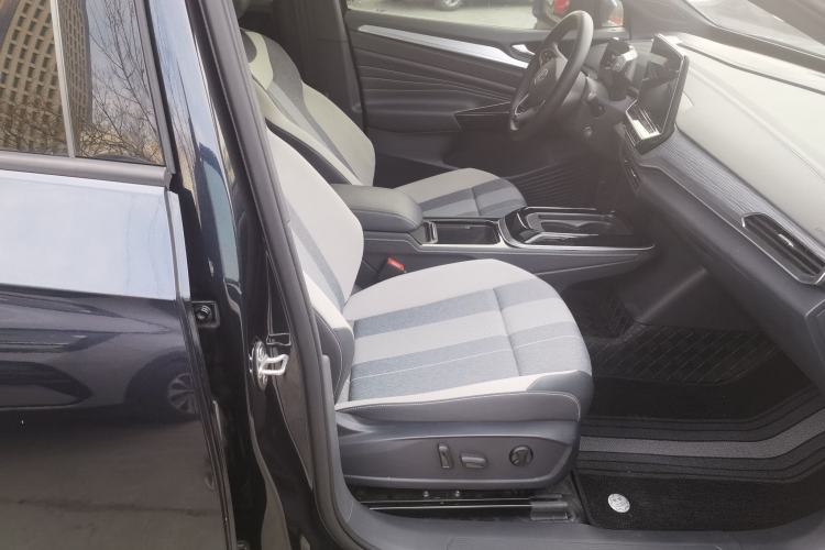Used Volkswagen ID.4 CROZZ 2024 Pure Edition Limited Edition Right Front Seat