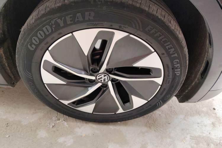 Used Volkswagen ID.4 CROZZ 2024 Pure Edition Limited Edition Right Front Wheel Hub