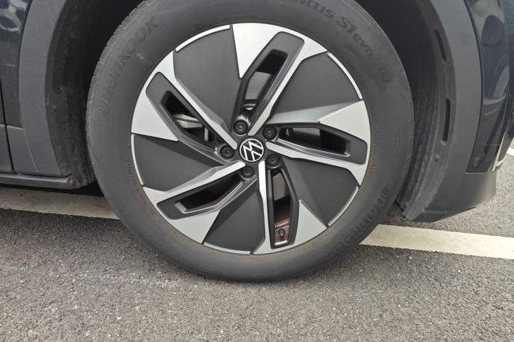 Used Volkswagen ID.4 CROZZ 2024 Pure Edition Limited Edition Right Front Wheel Hub