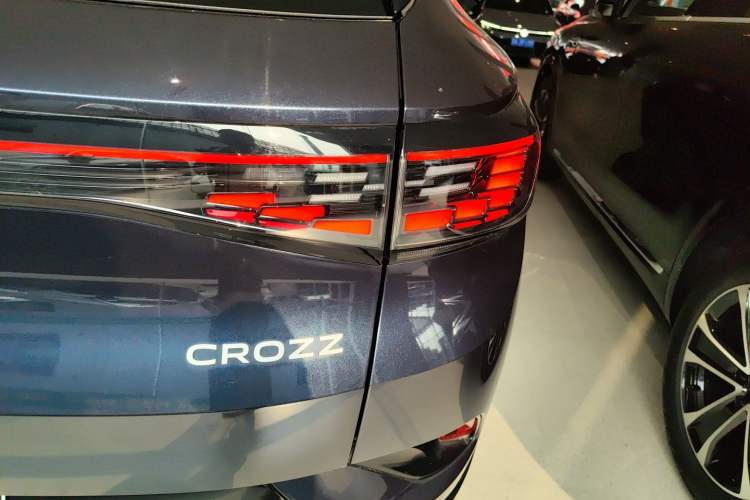 Used Volkswagen ID.4 CROZZ 2024 PRIME Right Rear Taillight