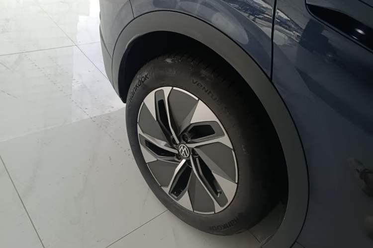 Used Volkswagen ID.4 CROZZ 2024 Pure Edition Limited Edition Right Rear Wheel Hub