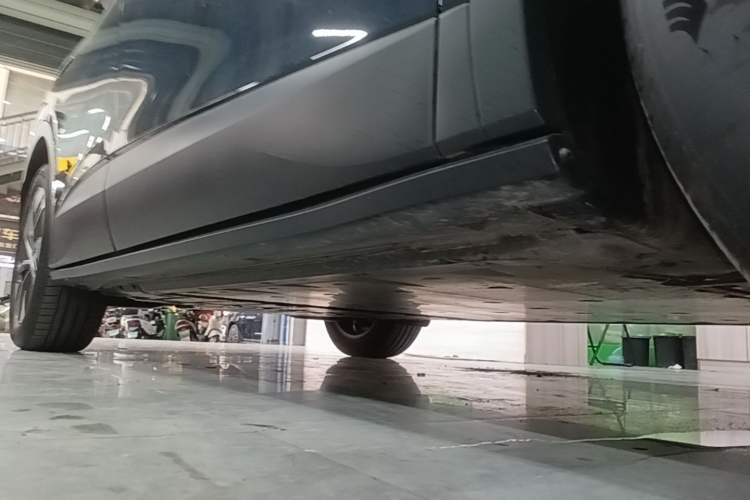 Used Volkswagen ID.4 CROZZ 2024 Pure Edition Limited Edition Right Side Sill