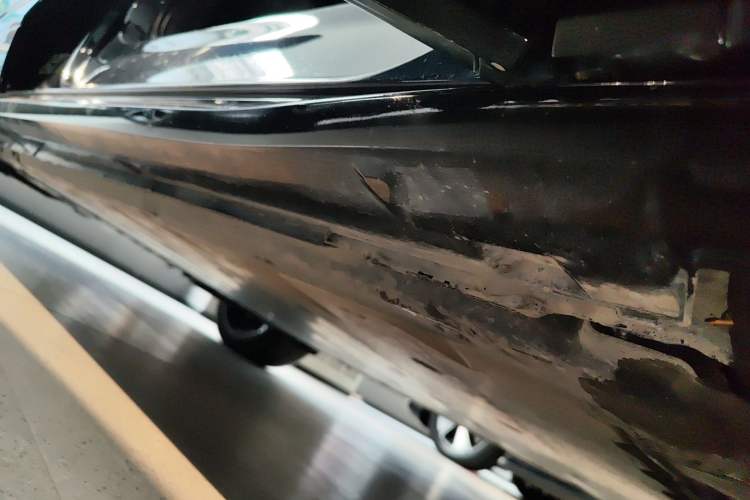 Used Volkswagen ID.4 CROZZ 2024 PRIME Right Side Sill