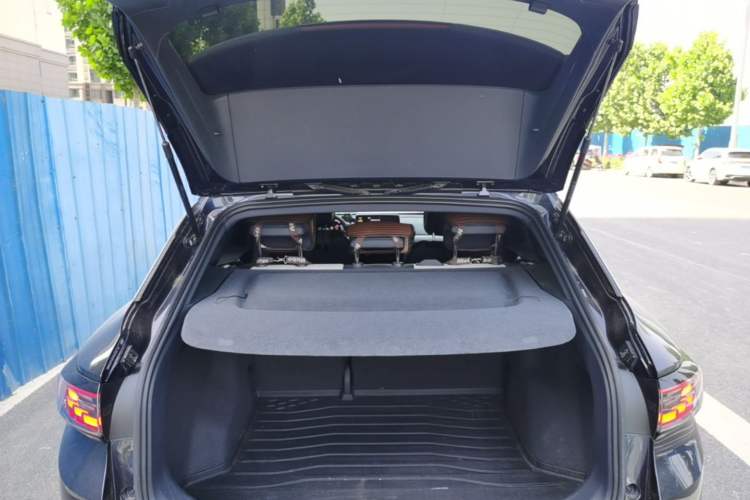 Used Volkswagen ID.4 CROZZ 2024 Pure Edition Limited Edition Trunk