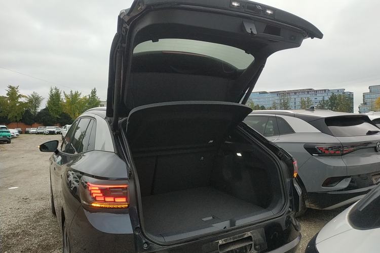 Used Volkswagen ID.4 CROZZ 2024 Facelifted PRIME Trunk
