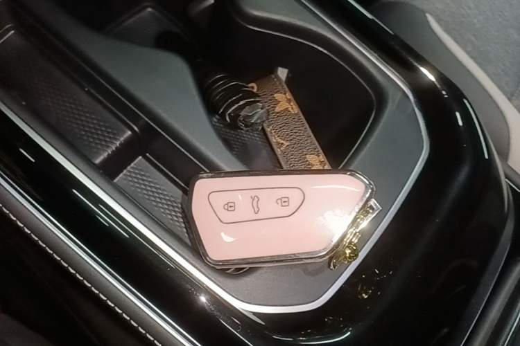Used Volkswagen ID.4 CROZZ 2024 Pure Edition Limited Edition Vehicle Key