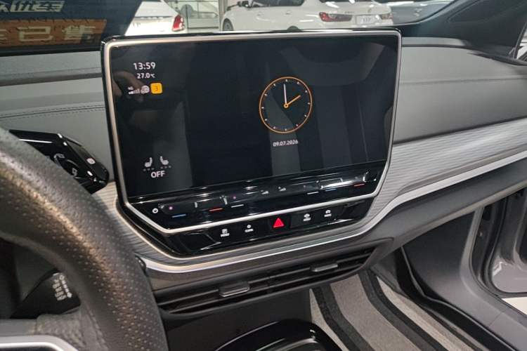 Used Volkswagen ID.4 CROZZ 2024 Pure Edition Limited Edition Audio And AC Panel