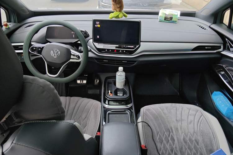 Used Volkswagen ID.4 CROZZ 2024 Pure Edition Limited Edition Center Console